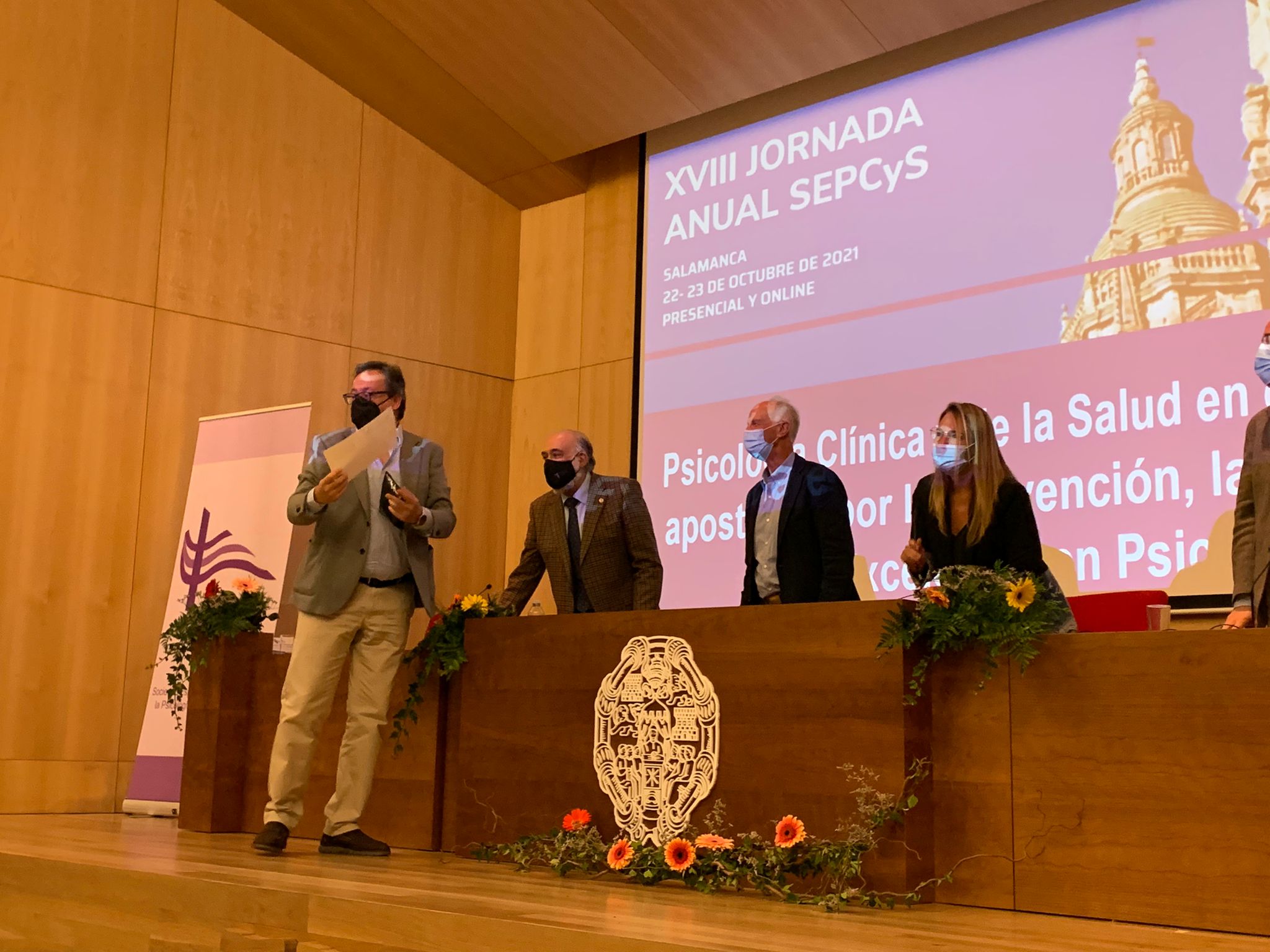 El Prof. Jesús Sanz recibe el Premio "Francisco Santolaya" de la Sociedad Española de Psicología Clínica y de la Salud (SEPCyS) - 3